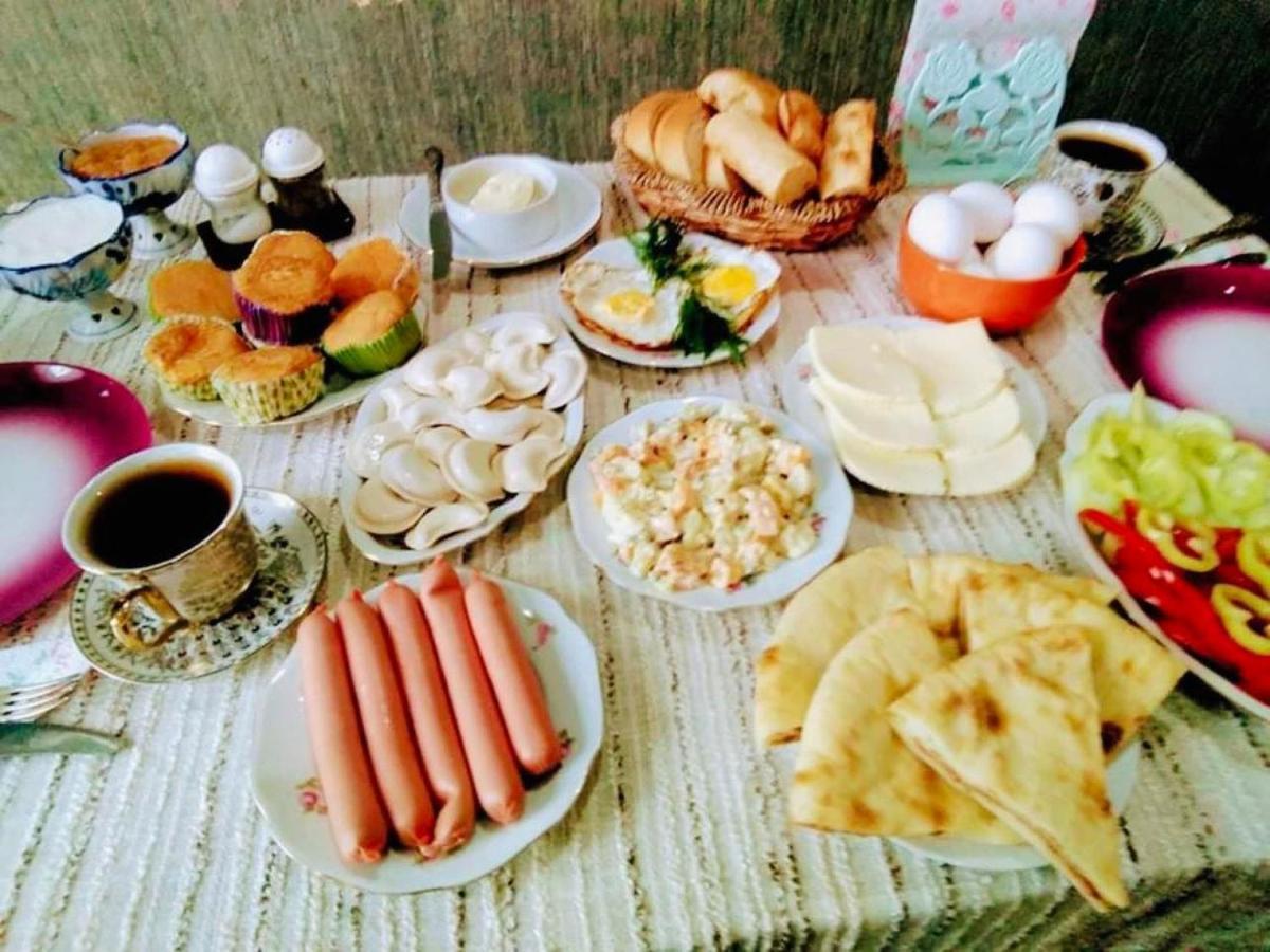 Sisi Guest House Kutaisi Esterno foto